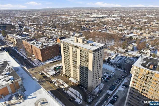 $189,900 | 125 Prospect Avenue, Unit 8D, Hackensack, NJ 07601
