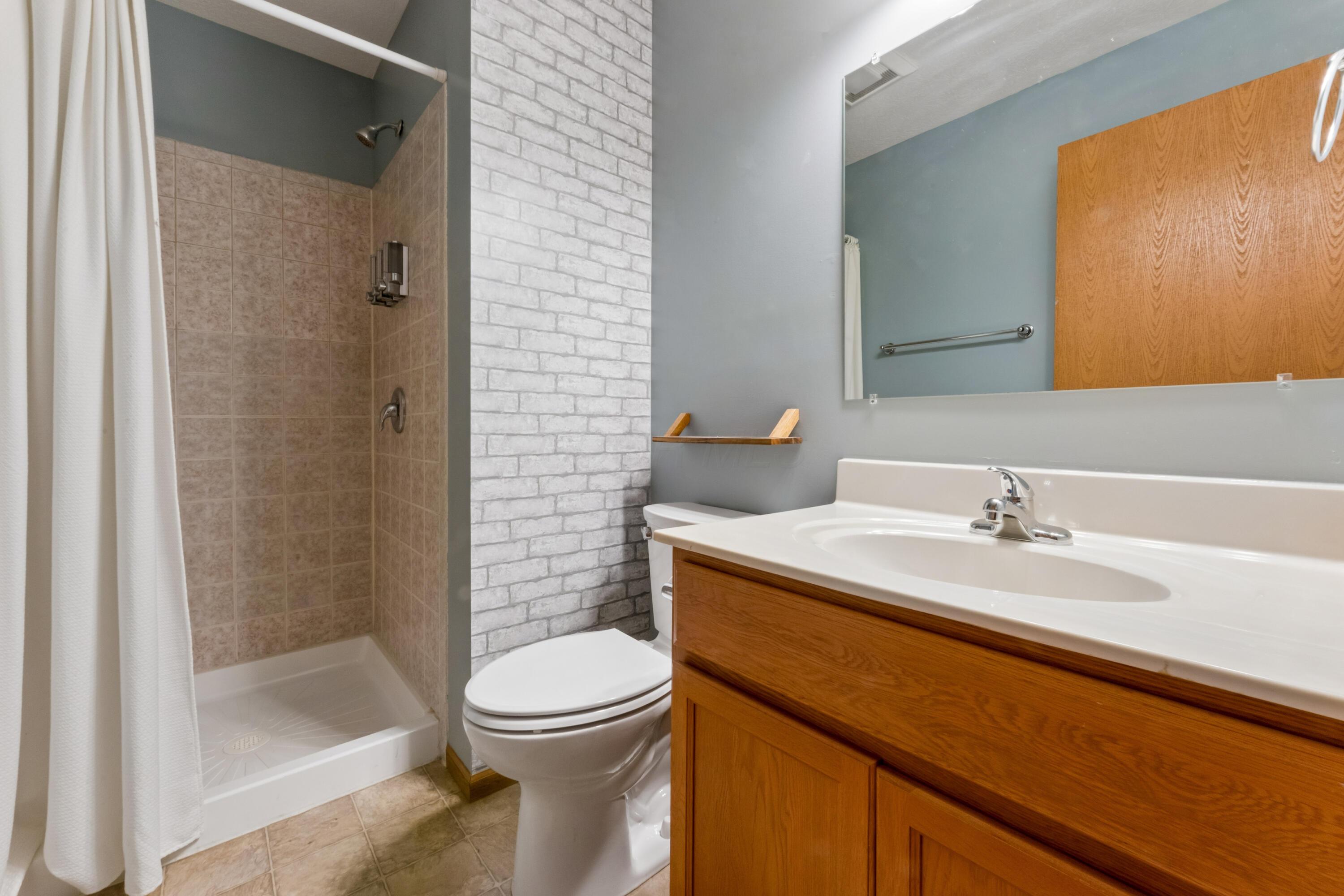47 High Street Delaware, OH 43015 - Photo 16 of 42 With step-in shower