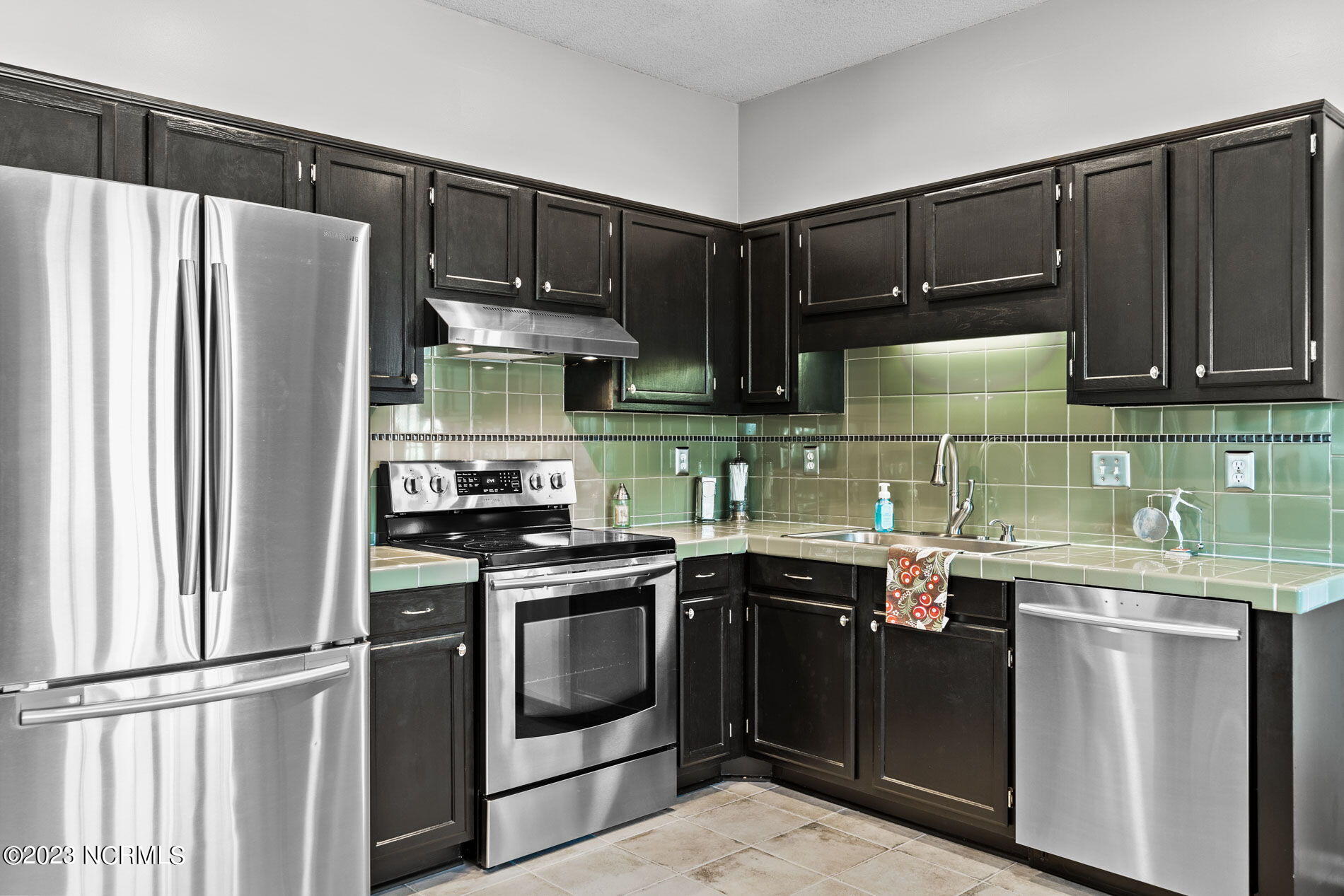 2031 White Road Wilmington, NC 28411 - Photo 16 of 32 large-76b0c69e-9051-4f57-8c27-0c190ebda9