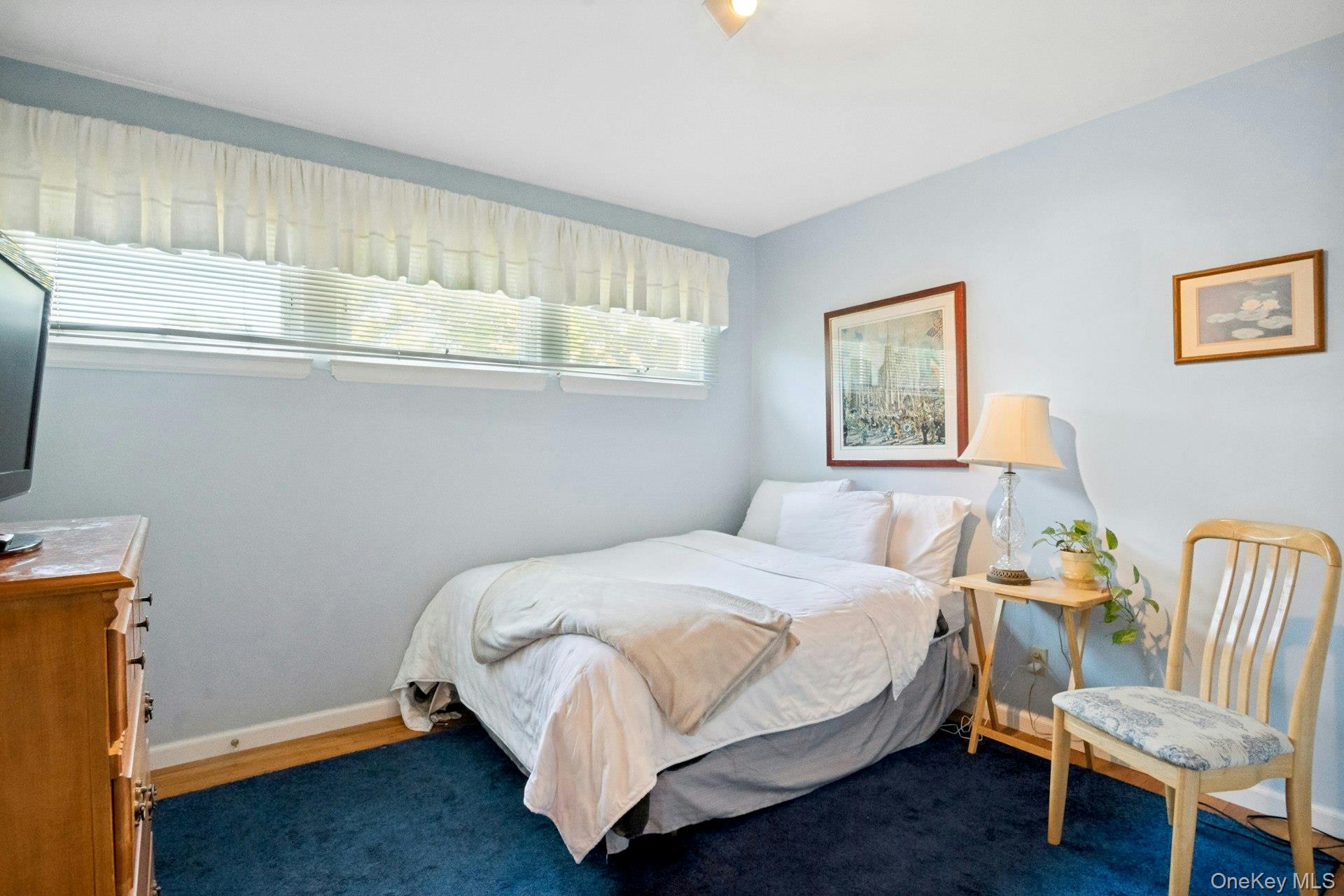 82 Holbrooke Road White Plains, NY 10605 - Photo 21 of 33 Third Large Bedroom