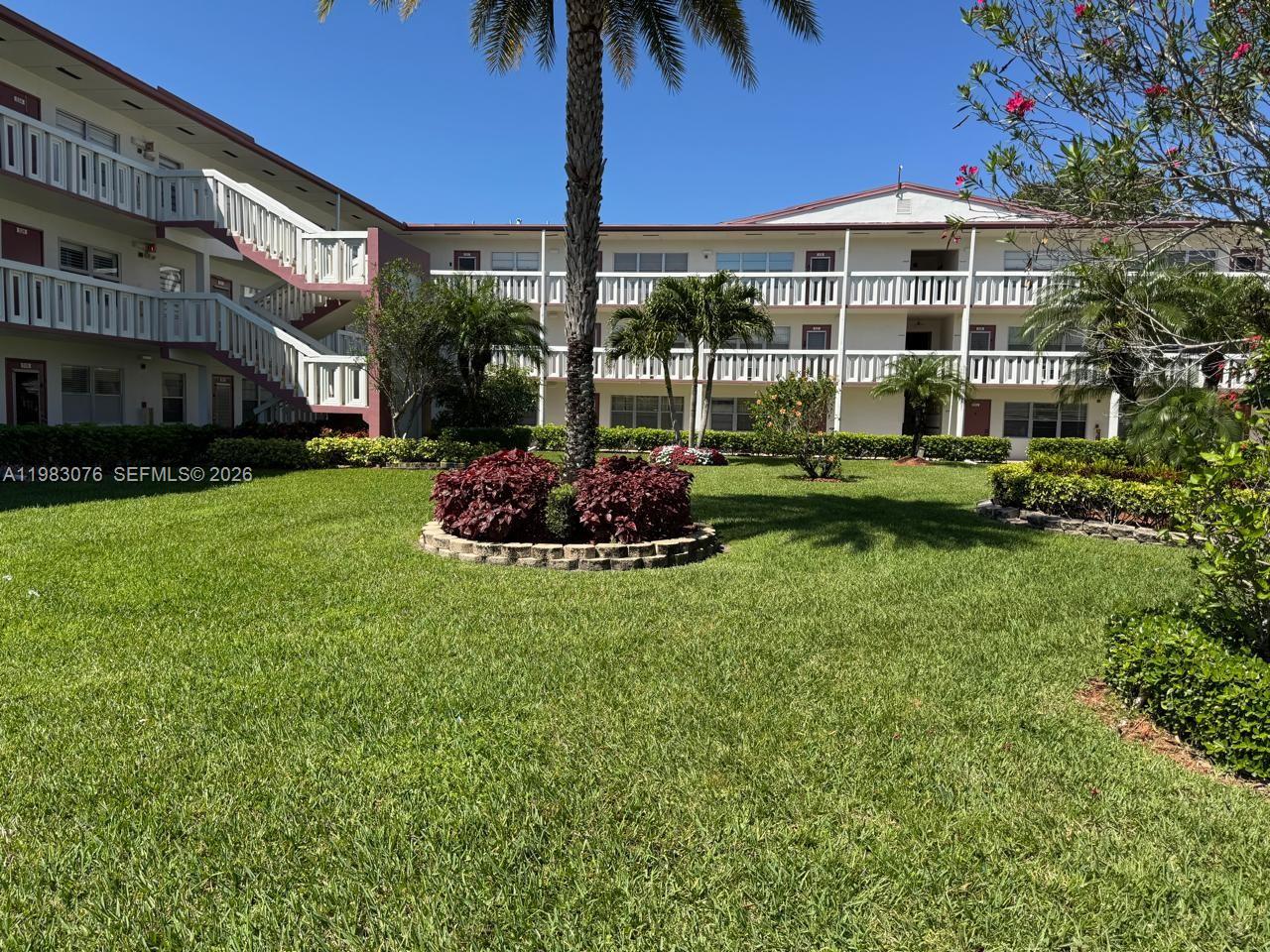 257 Fanshaw G, Unit 257 Boca Raton, FL 33434 - Photo 13 of 17