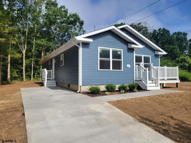 $309,000 | 211 Chalfonte Avenue, Pleasantville, NJ 08232