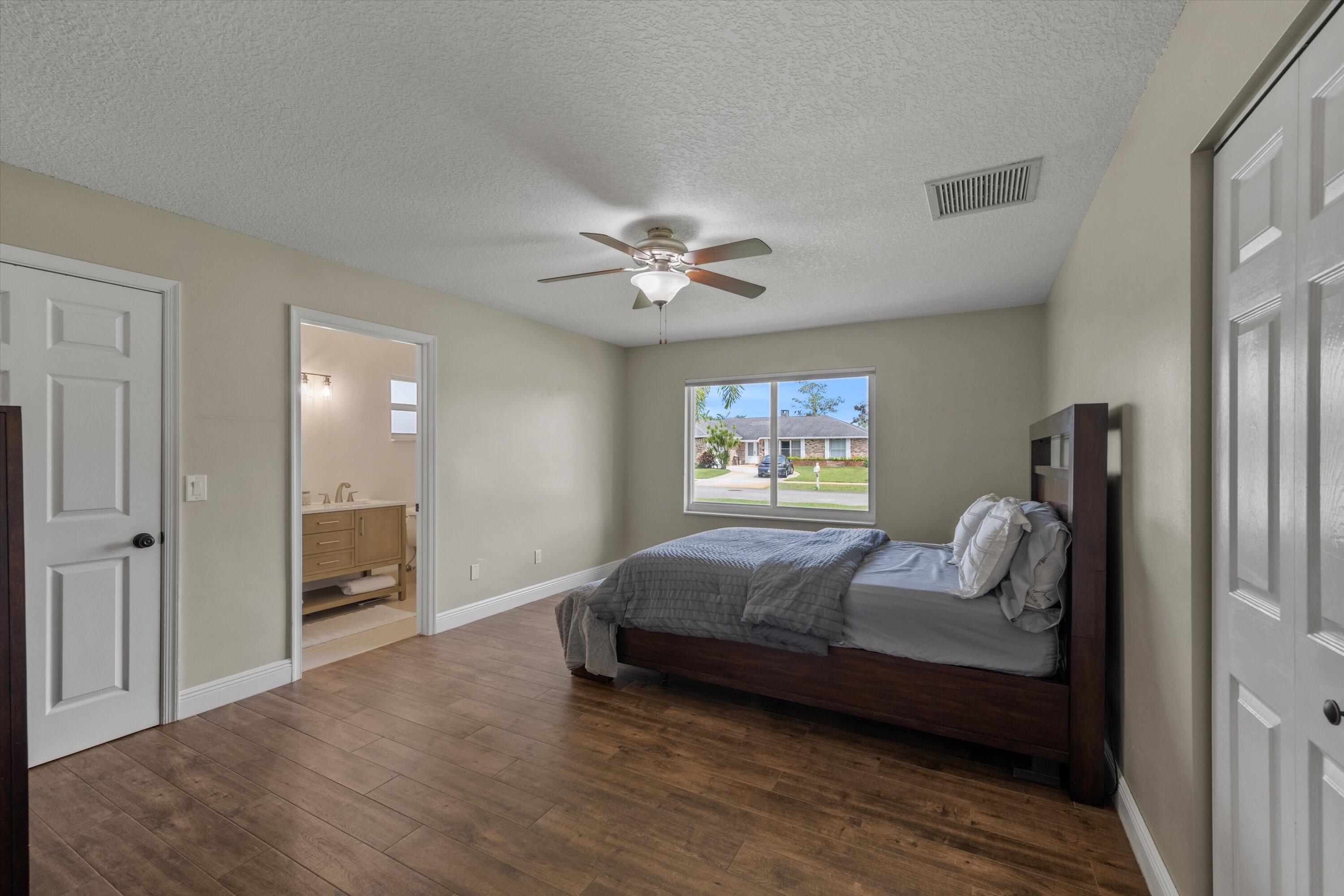 13813 Geranium Place Wellington, FL 33414 - Photo 15 of 38 26-DSC_9031