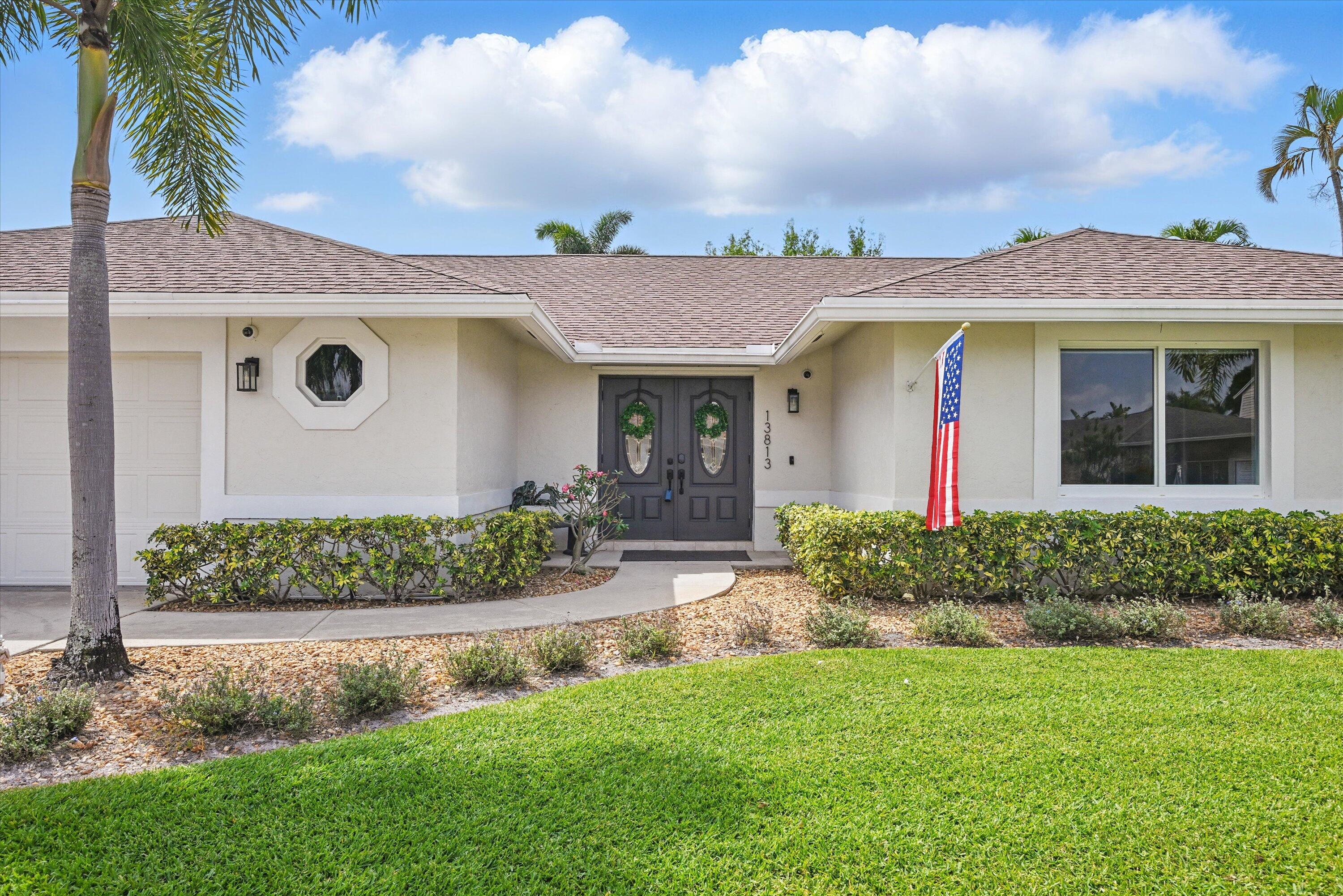 13813 Geranium Place Wellington, FL 33414 - Photo 2 of 38 01-Photo_076-Edit