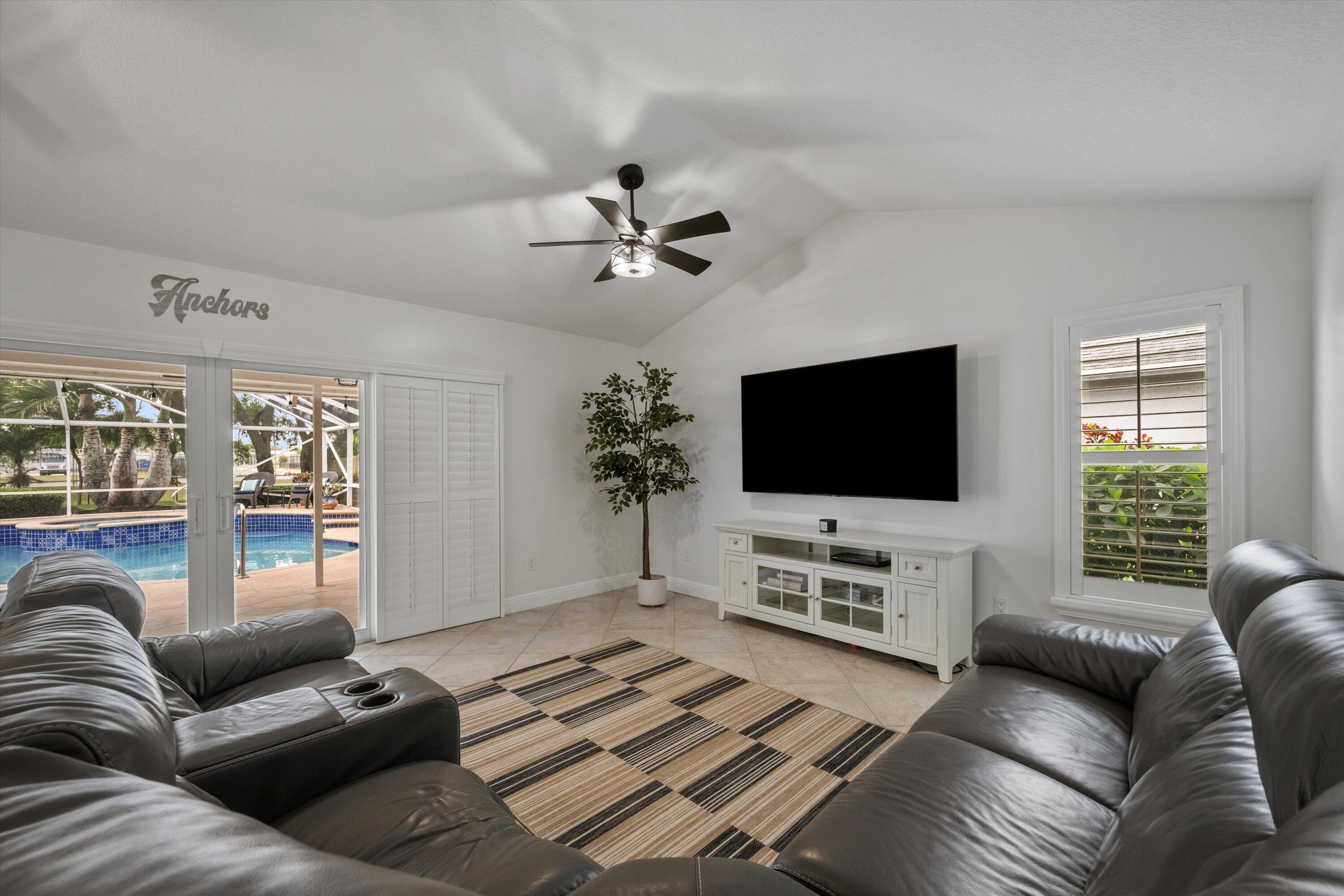 13813 Geranium Place Wellington, FL 33414 - Photo 26 of 38 06-DSC_9007