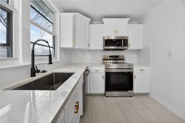 $420,000 | 10223 Dearborn Drive, Overland Park, KS 66207