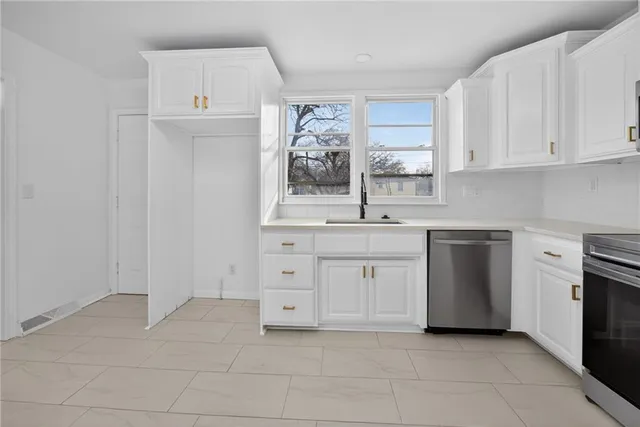 $420,000 | 10223 Dearborn Drive, Overland Park, KS 66207