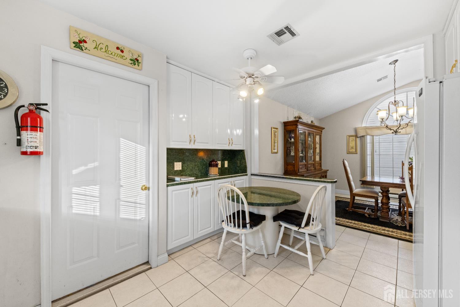 835 B Vail Road Monroe Township, NJ 08831 - Photo 14 of 33 Gallery Image 14