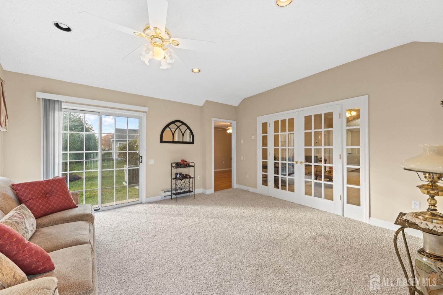835 B Vail Road Monroe Township, NJ 08831 - Photo 18 of 33 Gallery Image 18