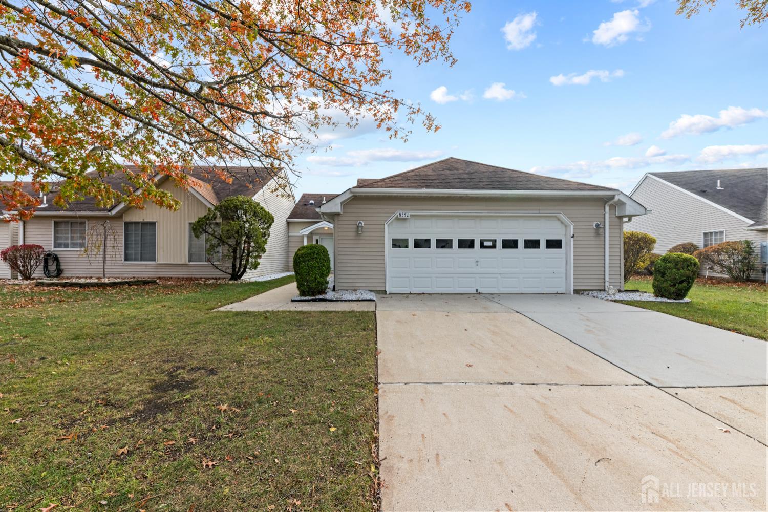 835 B Vail Road Monroe Township, NJ 08831 - Photo 2 of 33 Gallery Image 2