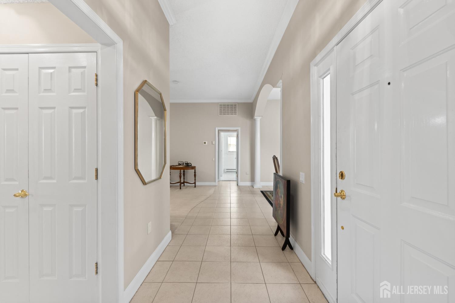 835 B Vail Road Monroe Township, NJ 08831 - Photo 5 of 33 Gallery Image 5
