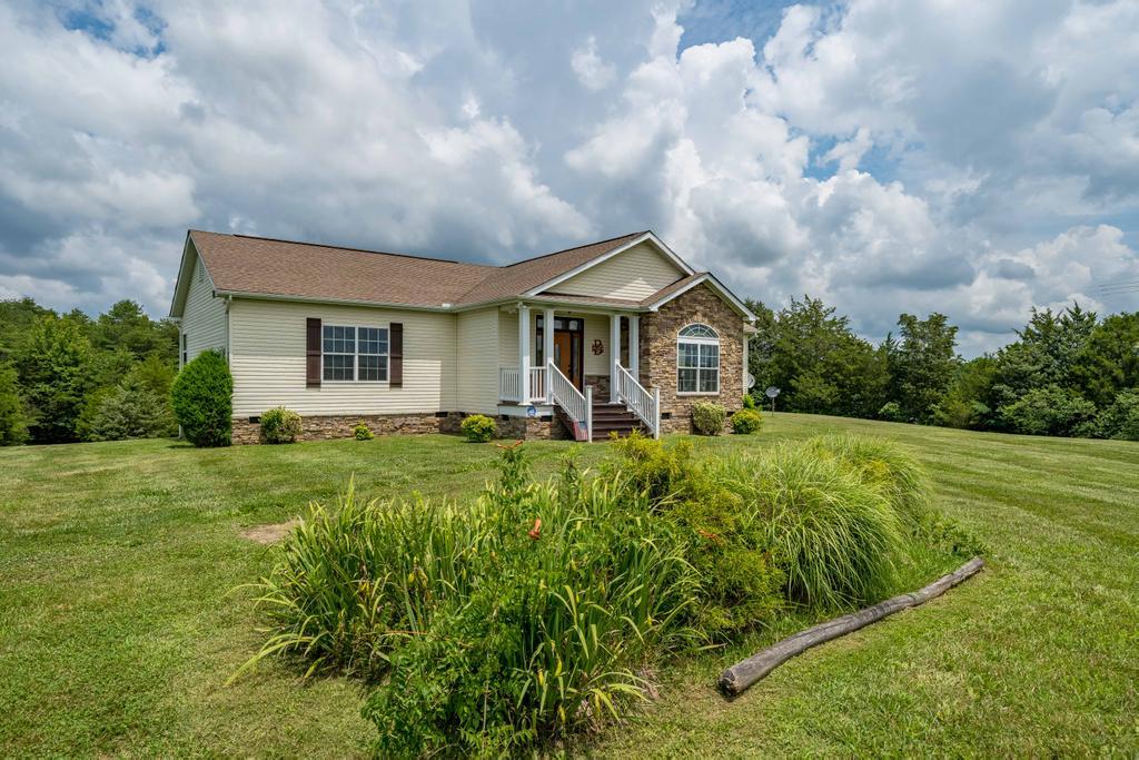 2910 North Wesley Chapel Road Greeneville, TN 37745 - Photo 2 of 40 Front