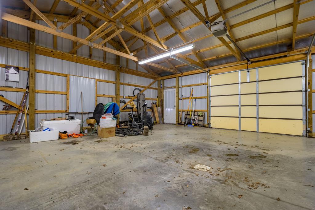 2910 North Wesley Chapel Road Greeneville, TN 37745 - Photo 33 of 40 Garage Interior