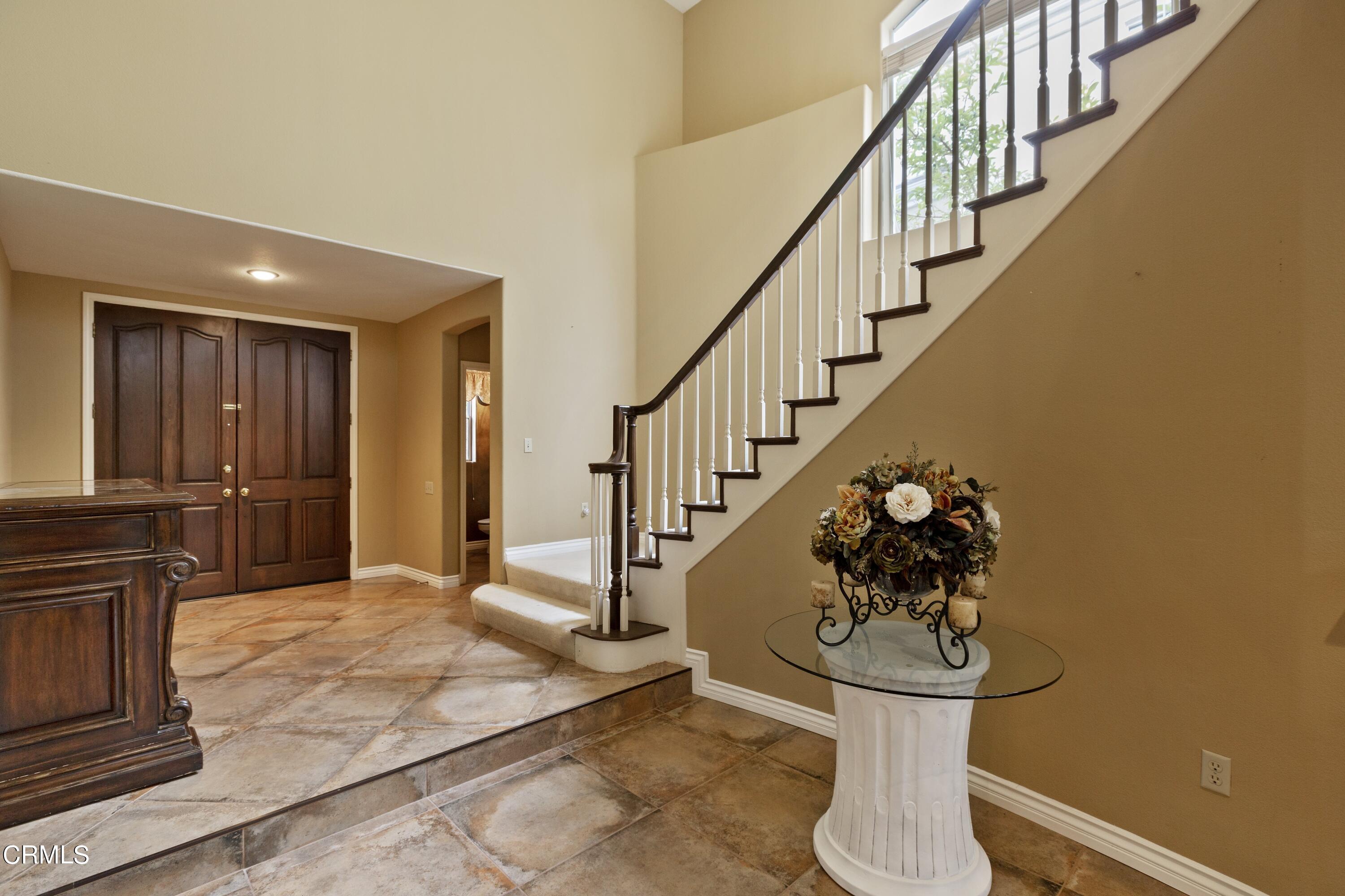 11774 Pinedale Road Moorpark, CA 93021 - Photo 4 of 37 a view of entryway