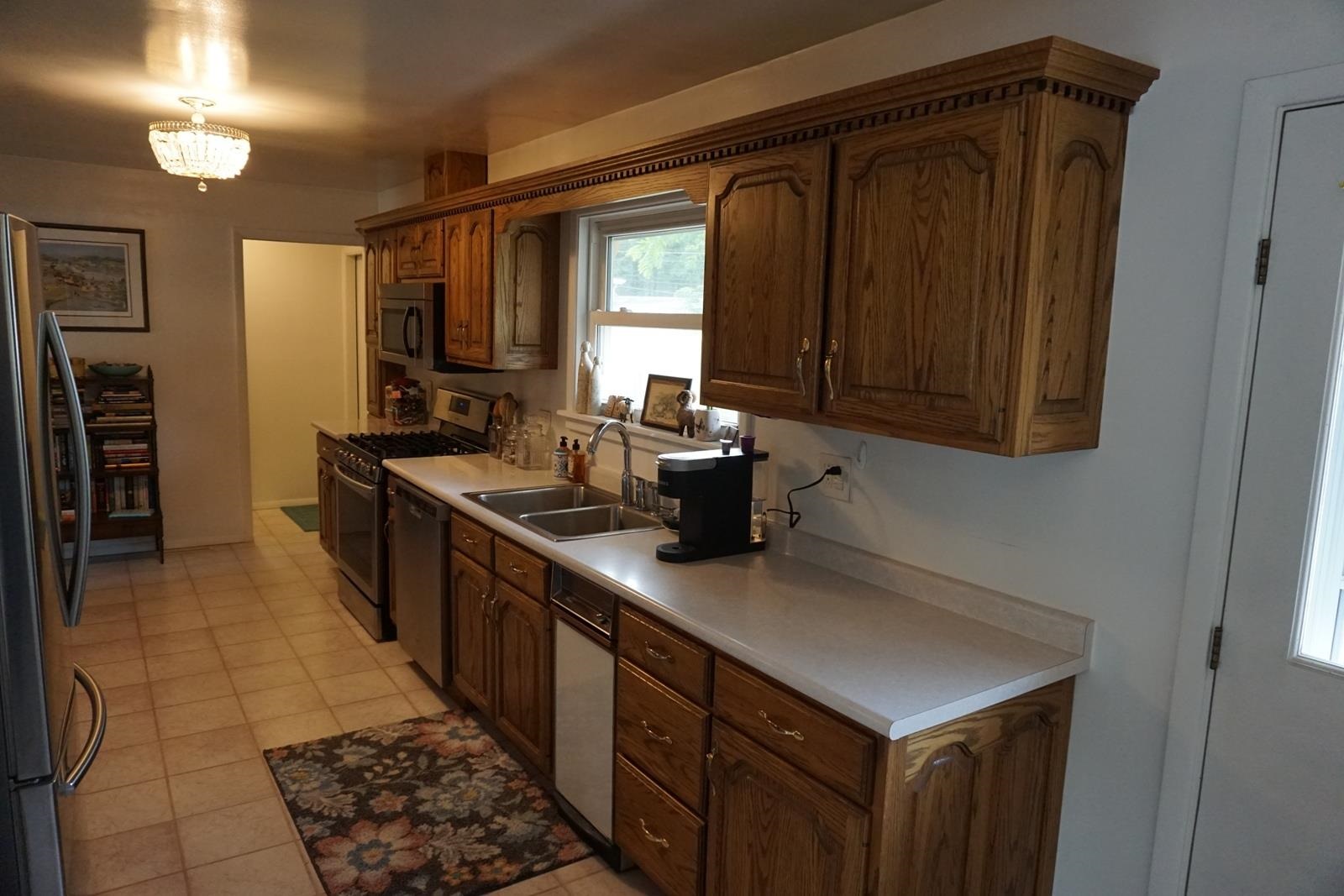 201 Riley Boulevard Bedford, IN 47421 - Photo 17 of 36