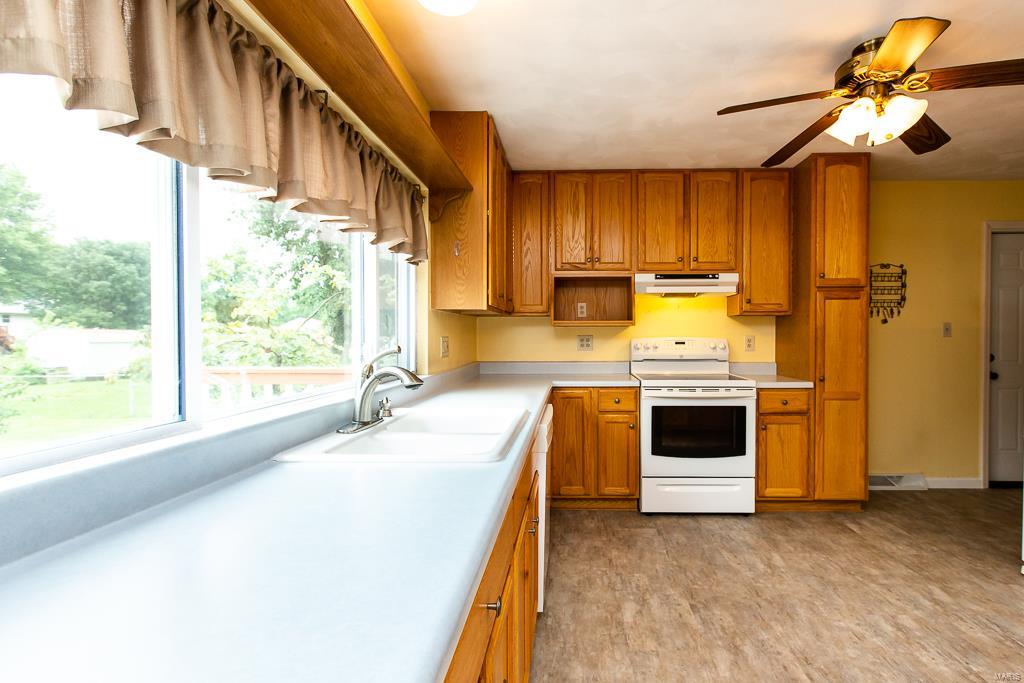 320 Bunker Hill Road Belleville, IL 62221 - Photo 12 of 32 Gallery Image 12