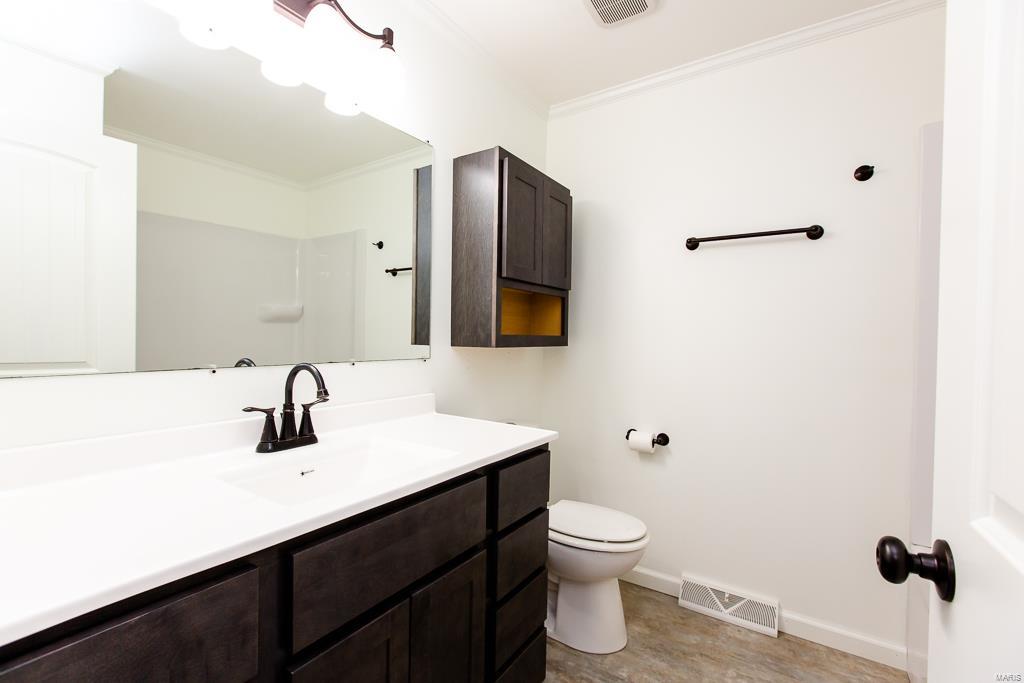 320 Bunker Hill Road Belleville, IL 62221 - Photo 14 of 32 Gallery Image 14