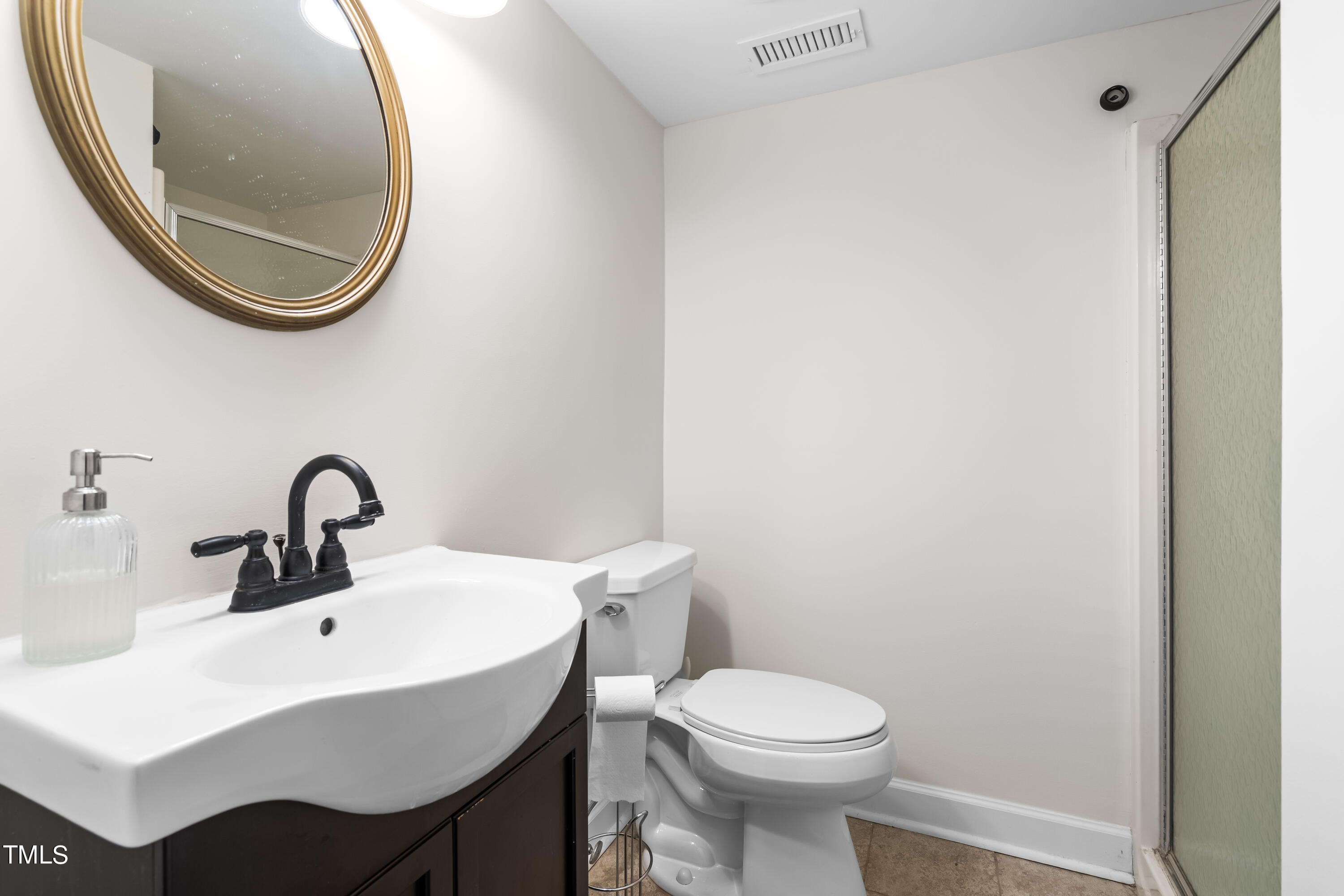 2919 Wycliff Road Raleigh, NC 27607 - Photo 18 of 24 DSC08315