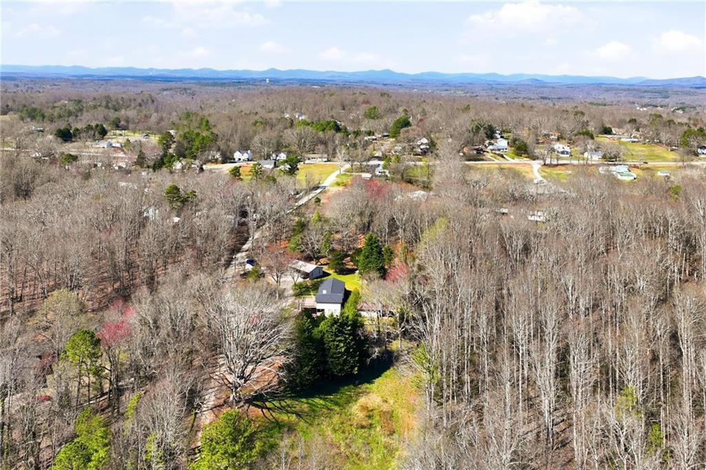 4005 Price Road Gainesville, GA 30506 - Photo 12 of 49