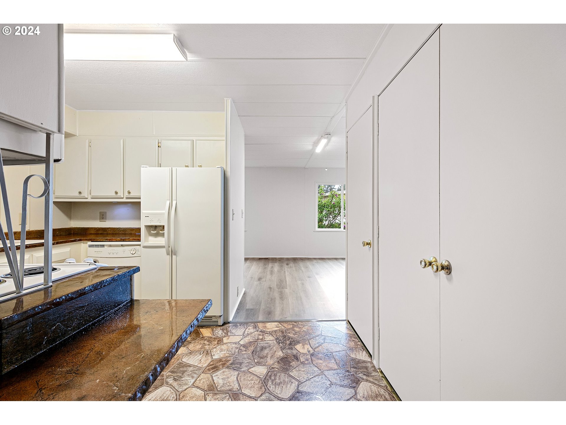 3530 East Game Farm Road, Unit 23 Springfield, OR 97477 - Photo 13 of 48 Gallery Image 13