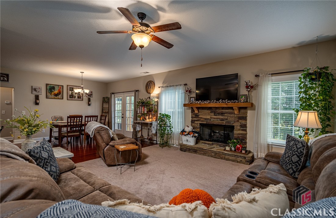1040 Moore Road Hartwell, GA 30643 - Photo 3 of 46