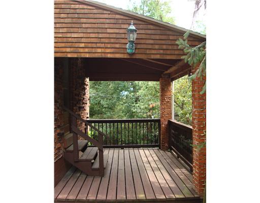 44 Warriors Road Green Tree, PA 15205 - Photo 13 of 17 Patio/Deck.