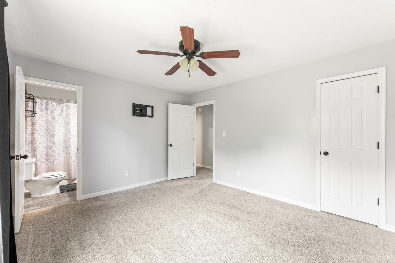 923 Dearborn Road Evington, VA 24550 - Photo 21 of 50 Primary bedroom with full bath