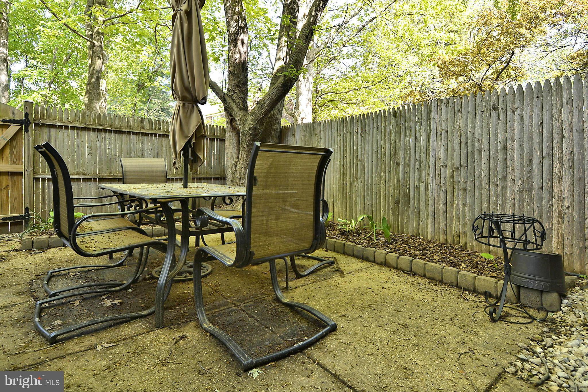 5835 Royal Ridge Drive, Unit 944 Springfield, VA 22152 - Photo 19 of 26 Georgetown Patio