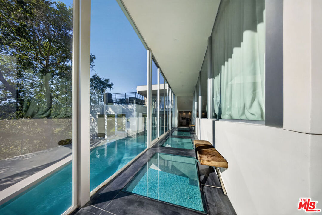 9716 Oak Pass Road Beverly Hills, CA 90210 - Photo 27 of 73