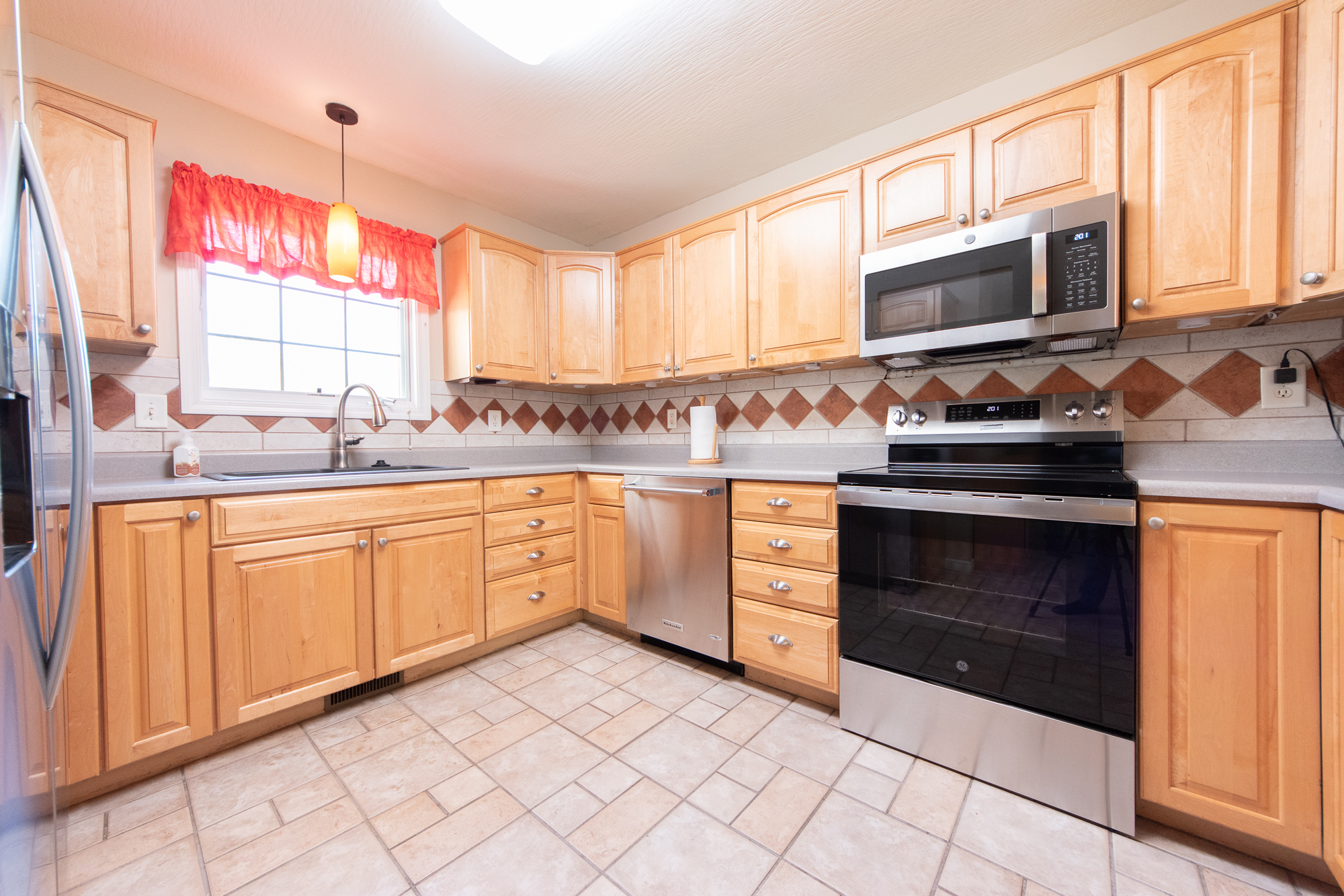 2150 Terrace Lake Road Columbus, IN 47201 - Photo 11 of 67 Gallery Image 11