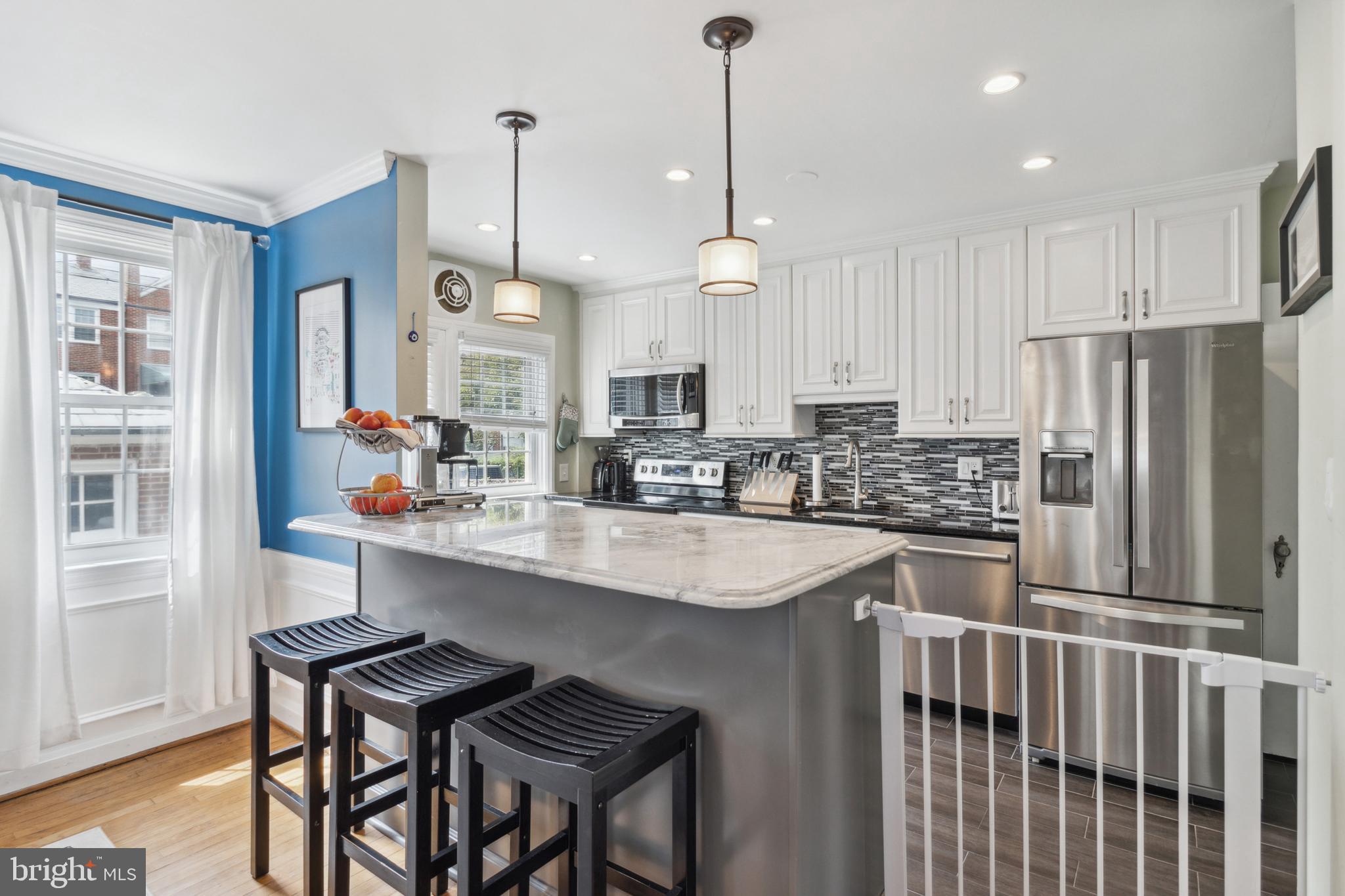 330 Stratford Road Catonsville, MD 21228 - Photo 13 of 58