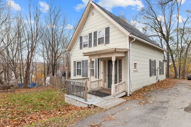 $175,500 | 35 East Chestnut Street, Augusta, ME 04330