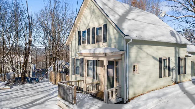 $169,900 | 35 East Chestnut Street, Augusta, ME 04330