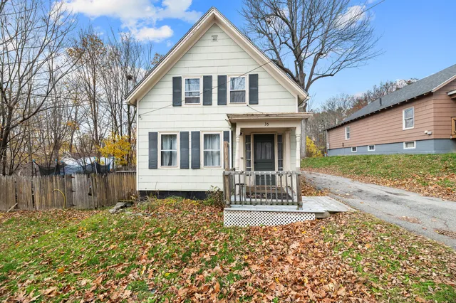 $169,900 | 35 East Chestnut Street, Augusta, ME 04330