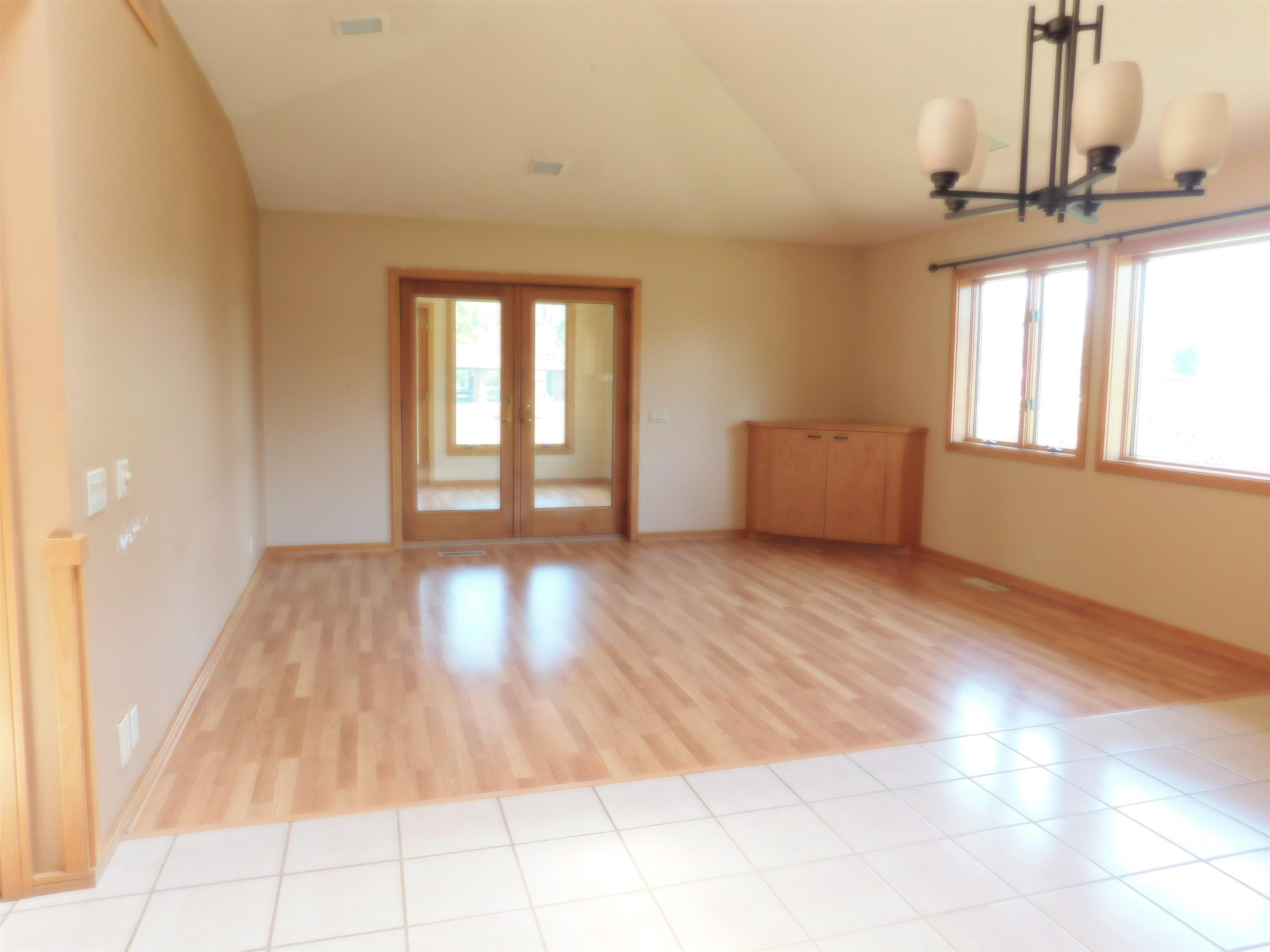 555 North Washington Street Spring Green, WI 53588 - Photo 14 of 52