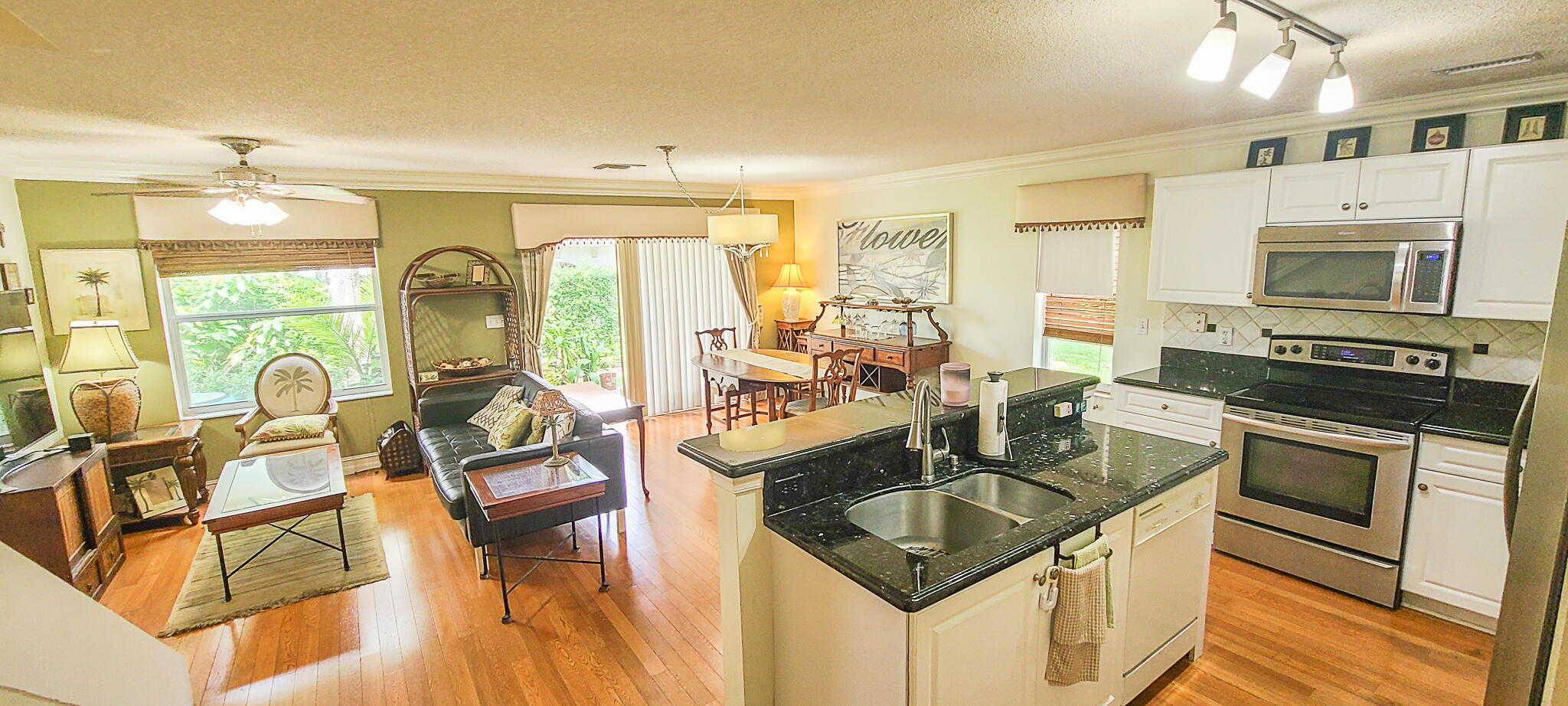 174 Timberwalk Trail Jupiter, FL 33458 - Photo 16 of 45 174Timber-22