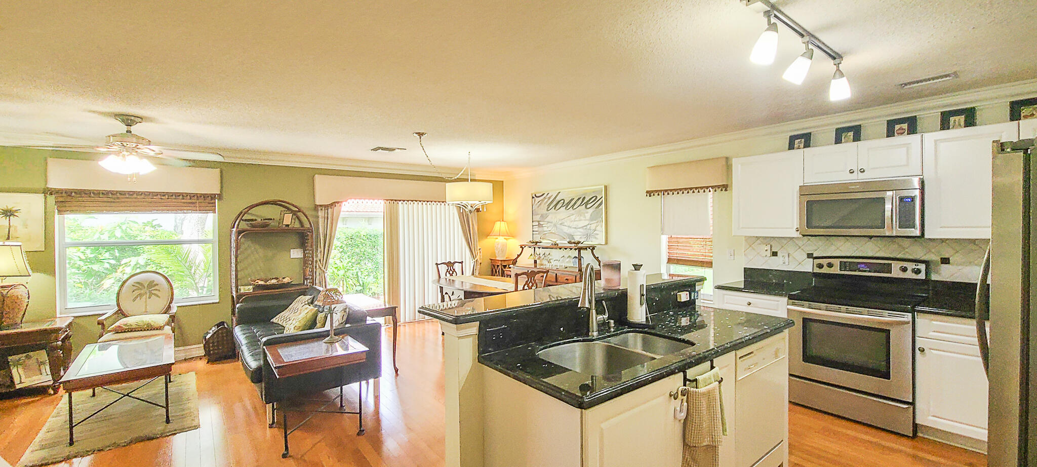 174 Timberwalk Trail Jupiter, FL 33458 - Photo 22 of 45 174Timber-21