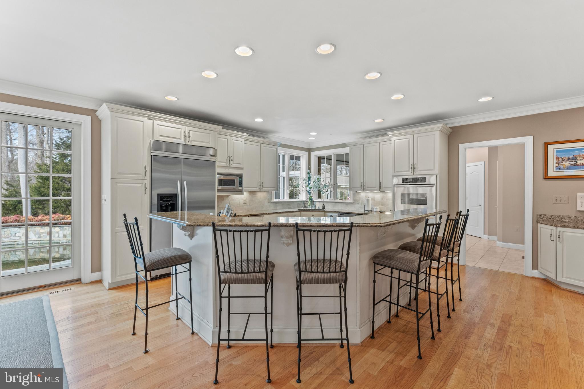 44 Poplar Point Road Edgewater, MD 21037 - Photo 12 of 49 Expansive island with breakfast bar