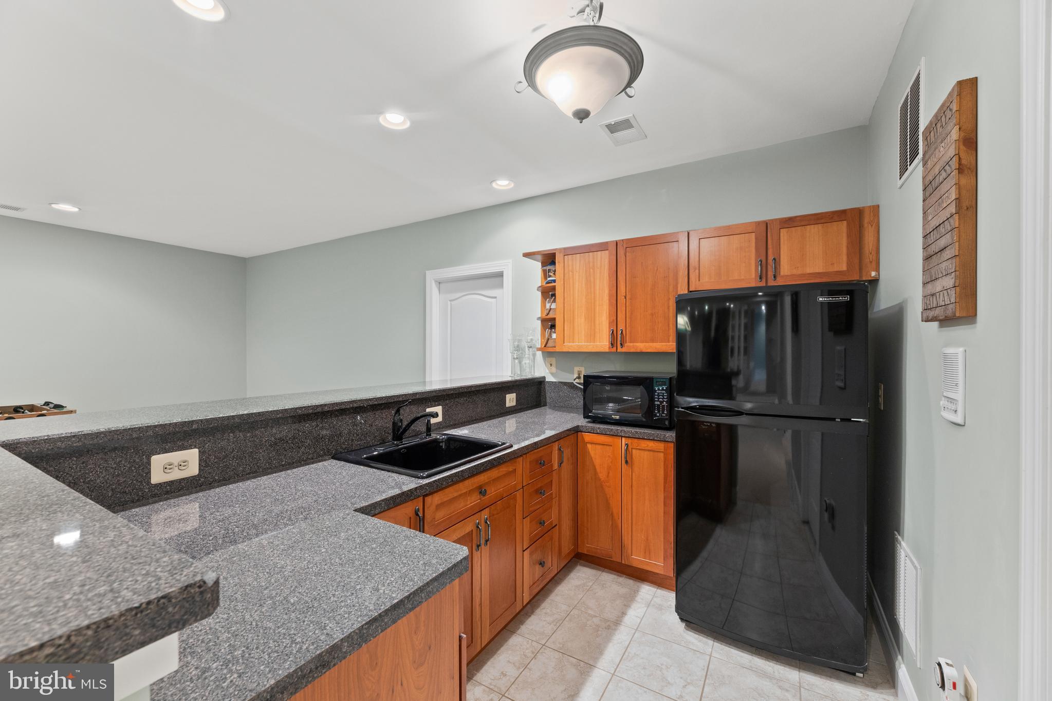 44 Poplar Point Road Edgewater, MD 21037 - Photo 42 of 49 Custom bar, perfect for entertaining