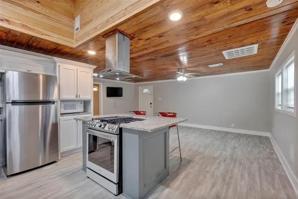 $2,400 | 618 Harvard Street, Unit 1/2, Houston, TX 77007