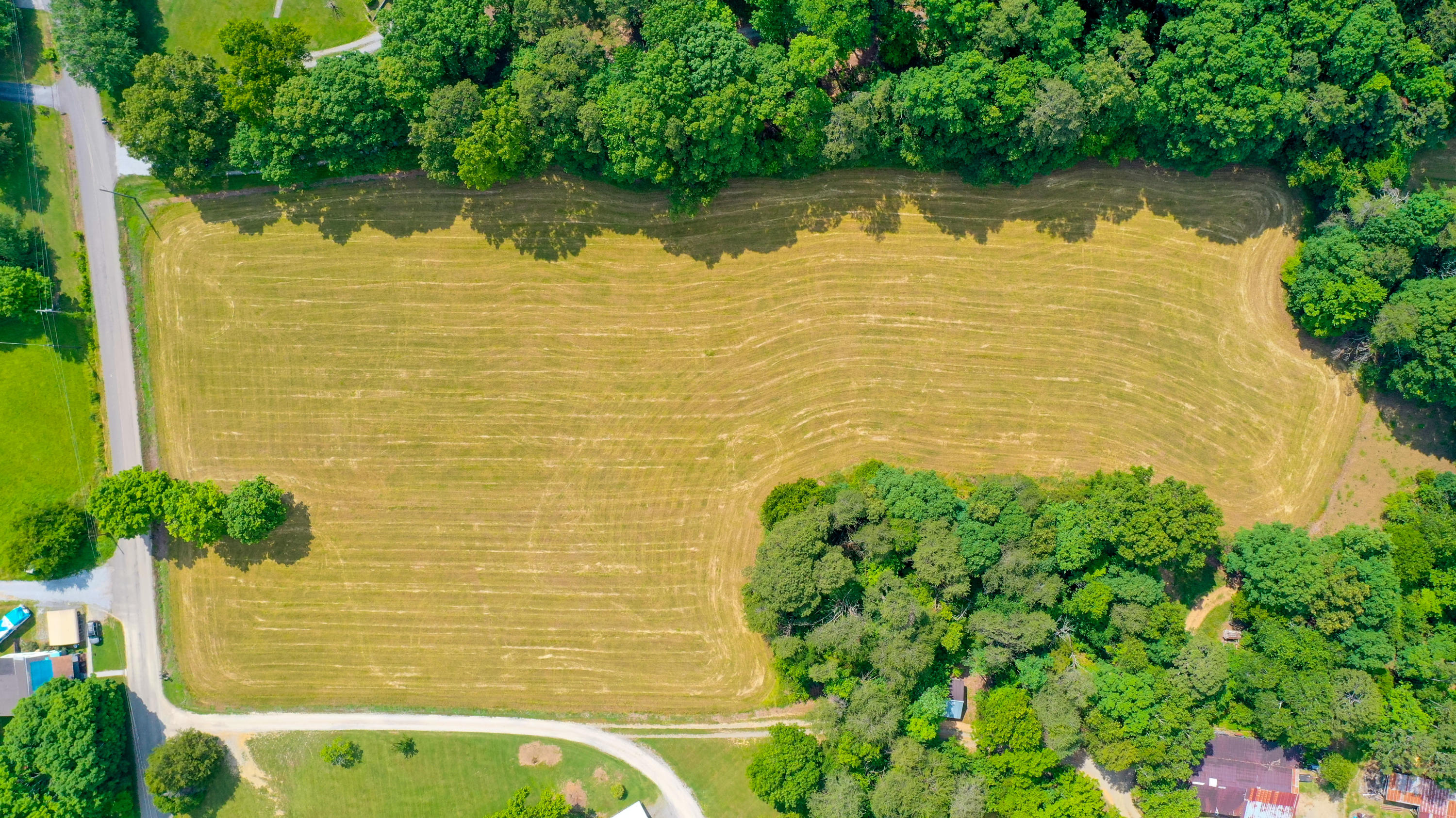 Shipe Road Mascot, TN 37806 - Photo 4 of 12 DJI_0246