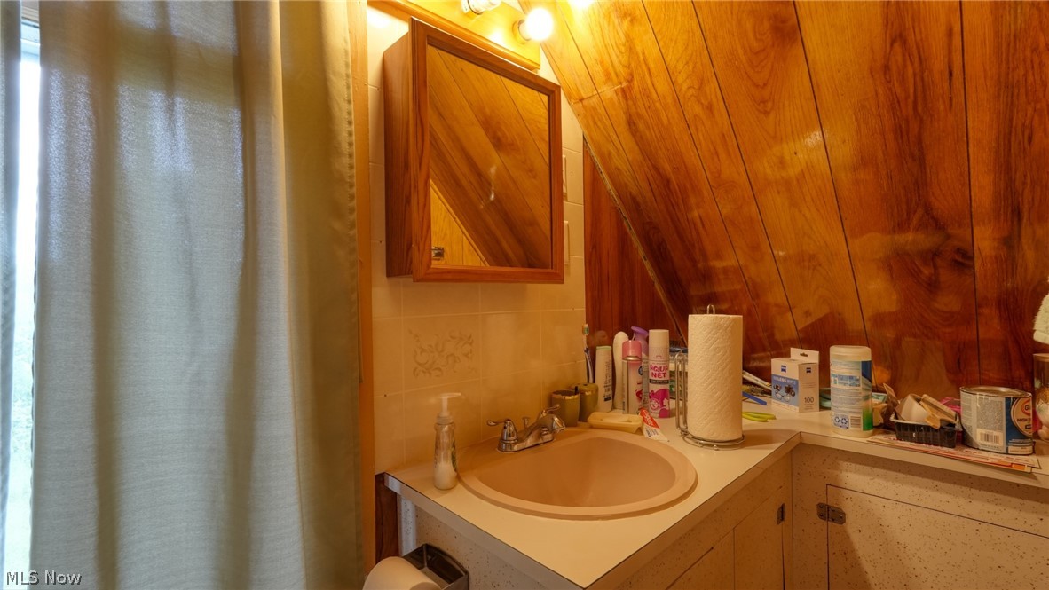 12011 Battle Ridge Road Cambridge, OH 43725 - Photo 29 of 30