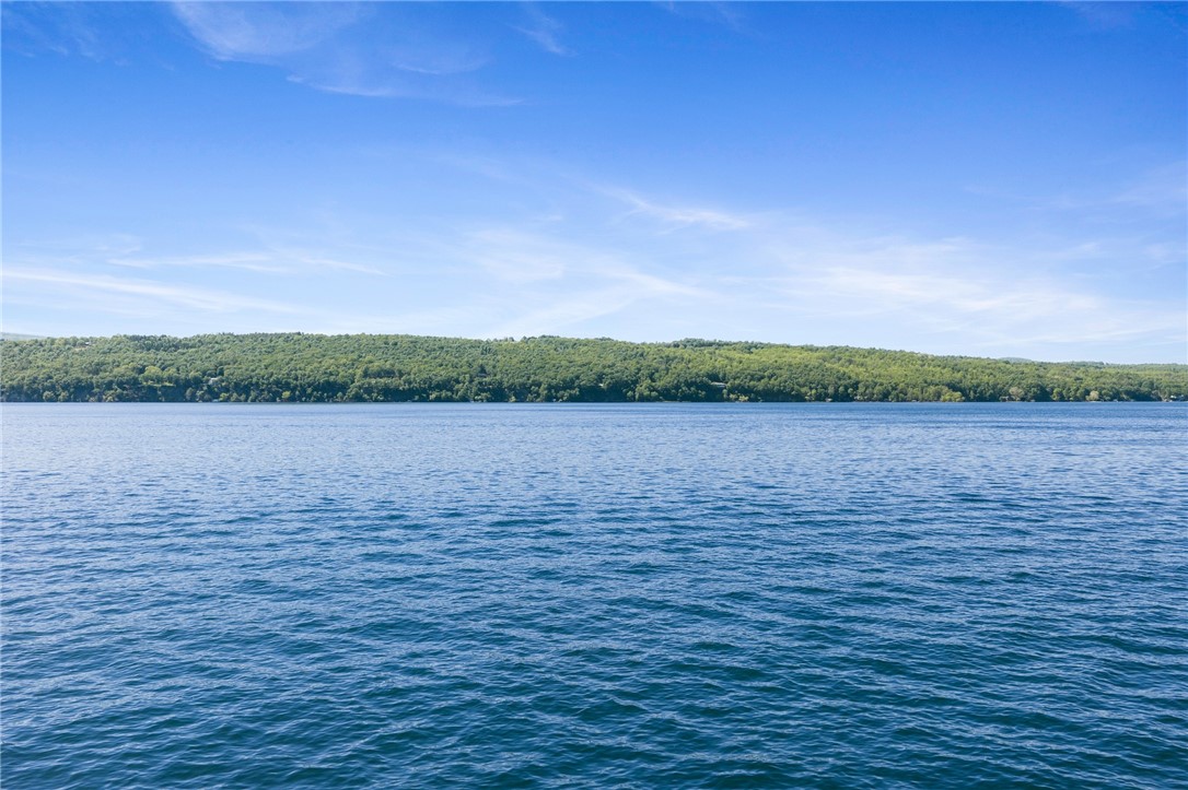 264 East Lake Road Middlesex, NY 14544 - Photo 4 of 50 MILLION DOLLAR VIEWS TO THE WEST