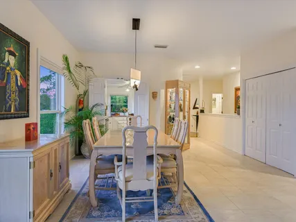$595,000 | 5603 Oakwood Cove, Unit 212, Austin, TX 78731