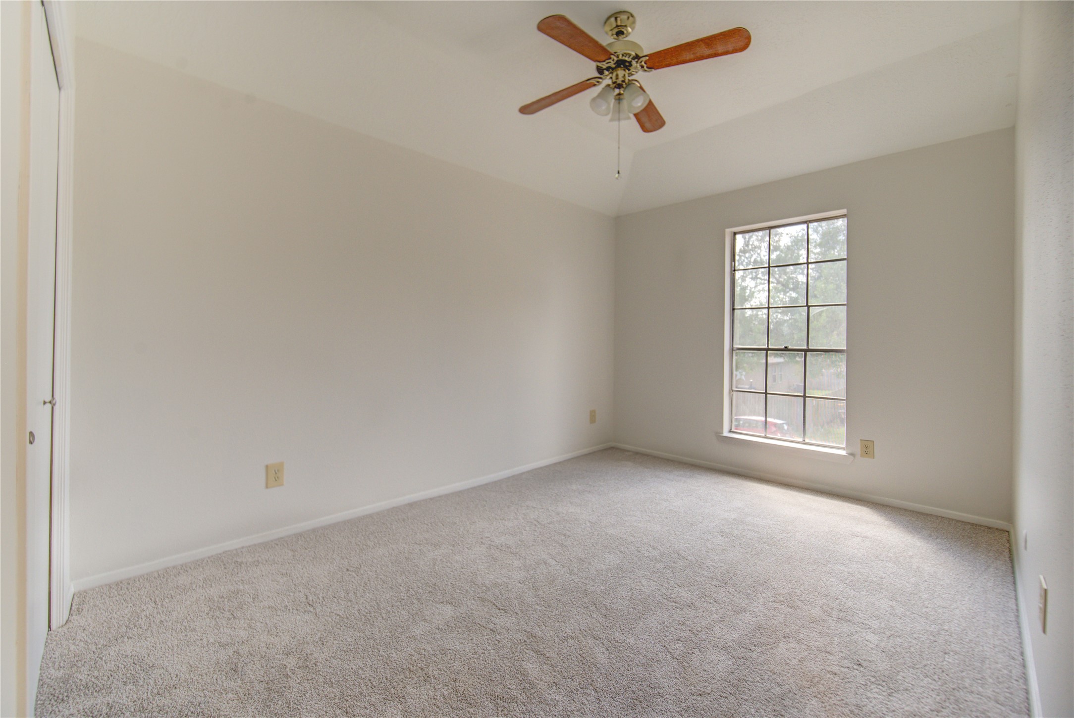 308 North Ranch House Road Angleton, TX 77515 - Photo 29 of 38 Secondary Room