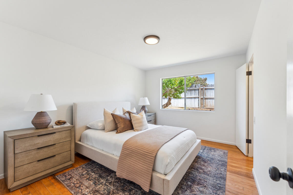 7286 Georgetown Road Goleta, CA 93117 - Photo 5 of 19 a bedroom with a bed and window