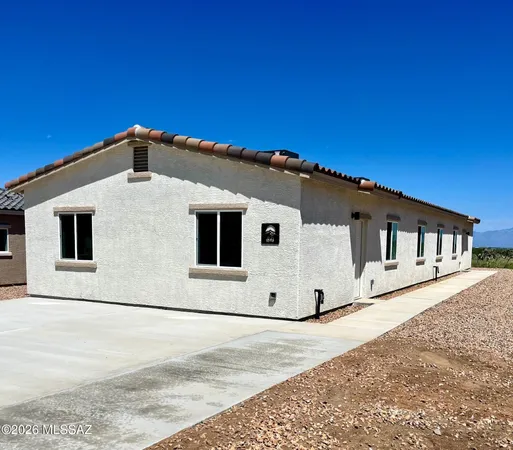 $1,499 | 80 West James L Sullivan Street, Unit 2, Vail, AZ 85641