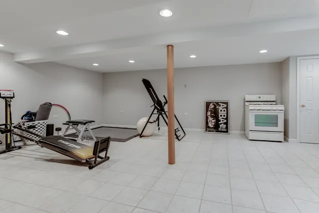 $539,999 | 2521 Gayle Court, Glenview, IL 60025