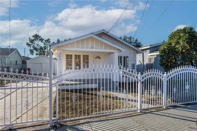 $599,000 | 711 North Crane Avenue, Compton, CA 90221