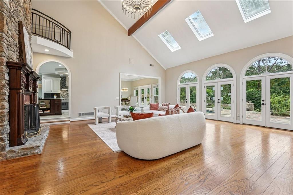 511 Pine Valley Road Southeast Marietta, GA 30067 - Photo 8 of 114